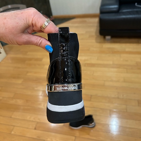 Michael Kors boots, size 7 - Picture 9 of 12